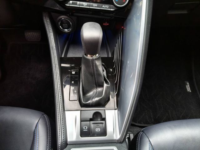 頂級潮玩版/一手車只跑1萬多公里/原廠保固中/全車原板件/電動尾門/盲點/倒車顯影/低率全貸.換購實施中  第8張相片