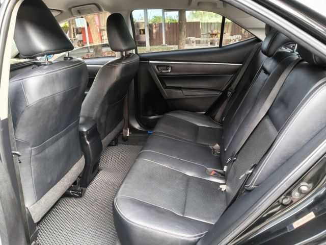 豪華版/免鑰匙/定速巡航/循跡防滑/大螢幕影音主機/導航系統/倒車顯影/一手女用車/原版認證/低率全貸  第14張相片