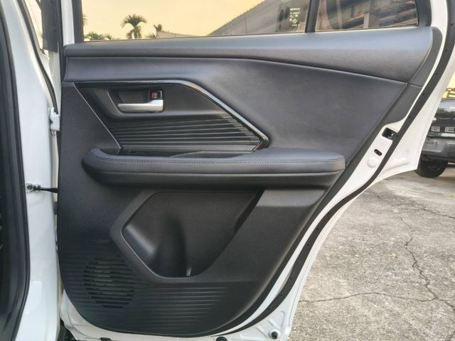 勁酷版/免鑰匙摸門解鎖/倒車輔助.車道偏移.循跡防滑.8安/原版件認證/低率全貸/原廠保固中  第17張相片