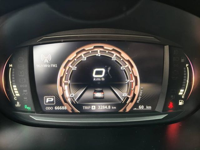 頂級旗艦版/只跑6萬多公里/數位儀錶/後座空調/導航/倒車顯影/盲點偵測/原版件認證車/全貸換購皆可  第2張相片