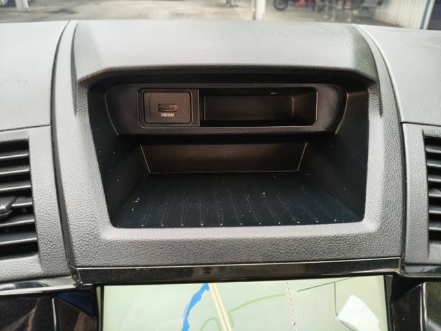 頂級旗艦版/只跑6萬多公里/數位儀錶/後座空調/導航/倒車顯影/盲點偵測/原版件認證車/全貸換購皆可  第7張相片