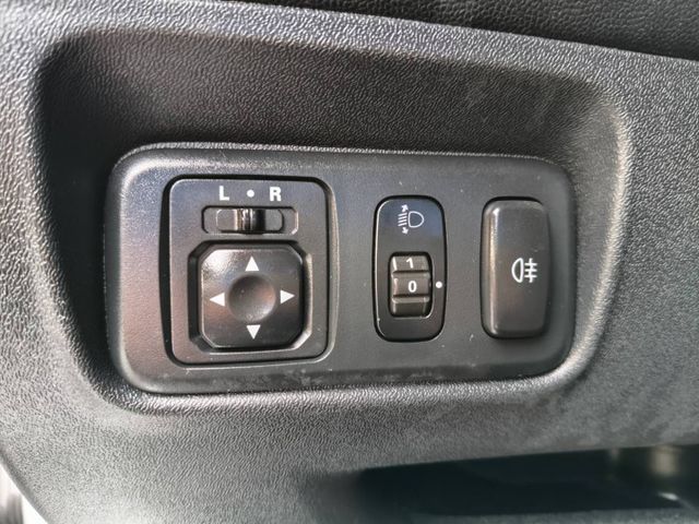 $優惠方案.裝大螢幕安卓機或折現金2選1/提供2年5萬公里保固/認證車/里程保證/全貸換購皆可  第6張相片