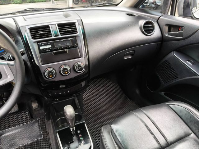 $優惠方案.裝大螢幕安卓機或折現金2選1/提供2年5萬公里保固/認證車/里程保證/全貸換購皆可  第8張相片