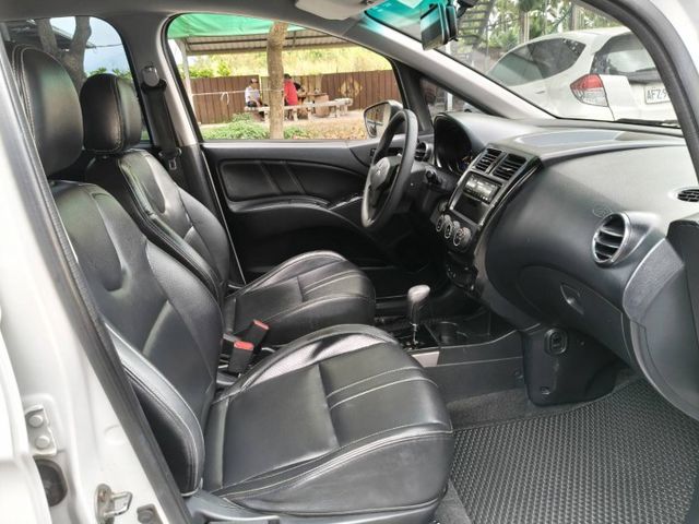 $優惠方案.裝大螢幕安卓機或折現金2選1/提供2年5萬公里保固/認證車/里程保證/全貸換購皆可  第15張相片