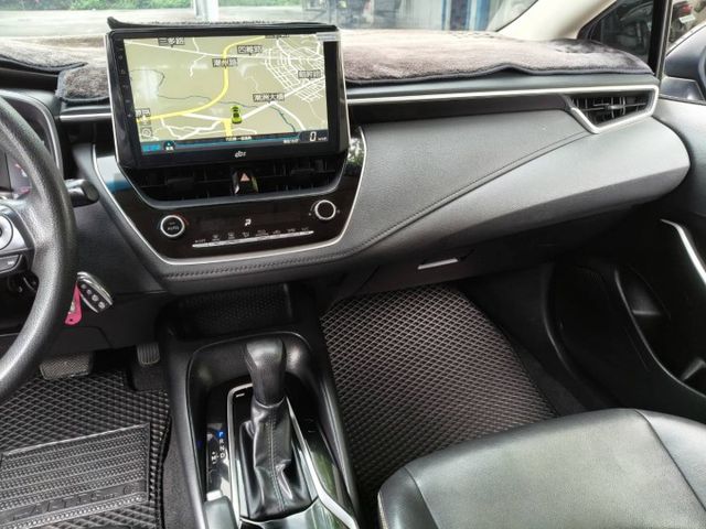 豪華版/原鈑件認證車/只跑7萬多公里/大螢幕安卓機/倒車顯影/行車記錄器/ACC跟車/車道偏離/定速/防滑/可全貸換購  第8張相片