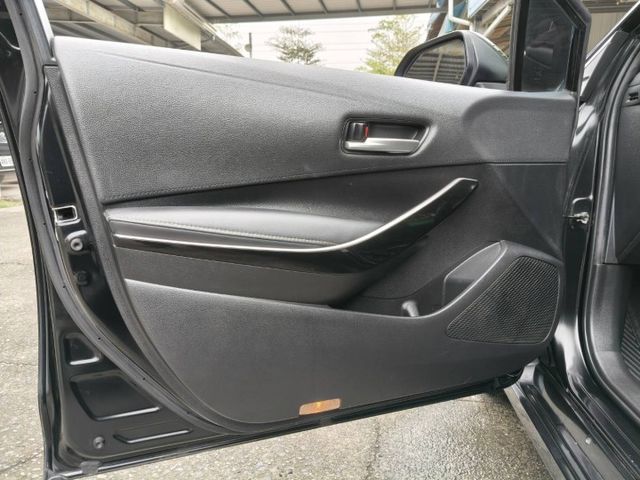 豪華版/原鈑件認證車/只跑7萬多公里/大螢幕安卓機/倒車顯影/行車記錄器/ACC跟車/車道偏離/定速/防滑/可全貸換購  第9張相片