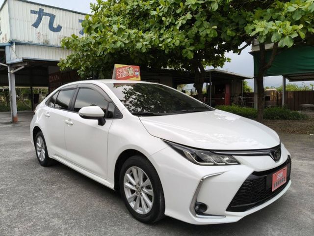 汽油豪華版/免鑰匙/摸門解鎖/盲點偵測/原廠選配270環景/ACC跟車系統/原版件認證車/可全貸換購  第2張相片