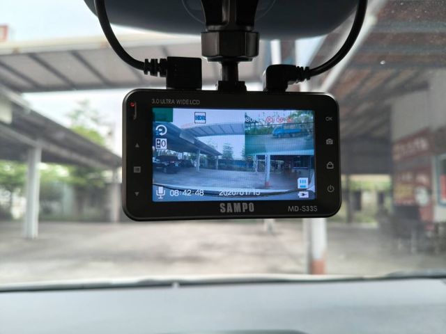 汽油豪華版/免鑰匙/摸門解鎖/盲點偵測/原廠選配270環景/ACC跟車系統/原版件認證車/可全貸換購  第5張相片