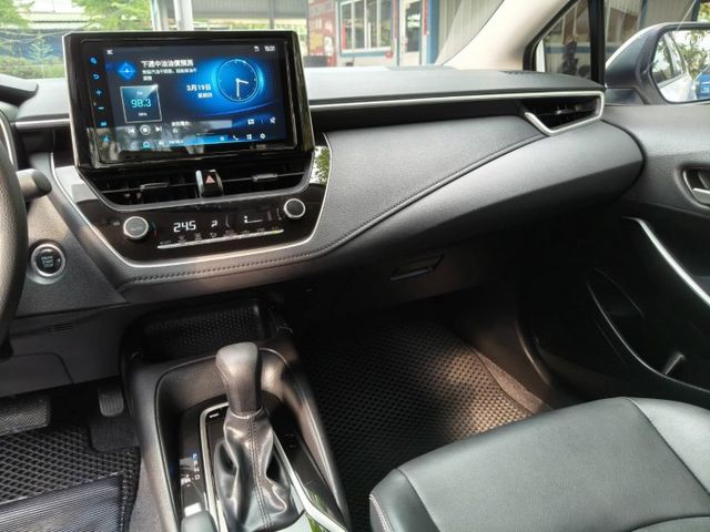 汽油豪華版/免鑰匙/摸門解鎖/盲點偵測/原廠選配270環景/ACC跟車系統/原版件認證車/可全貸換購  第8張相片