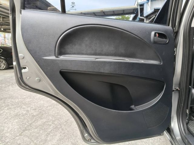 精緻型/盲點偵測/ 定速/後座出風口/電動後視鏡/客.貨.商.旅.多功能廂型車/原版認證/里程少/可全貸換購  第11張相片