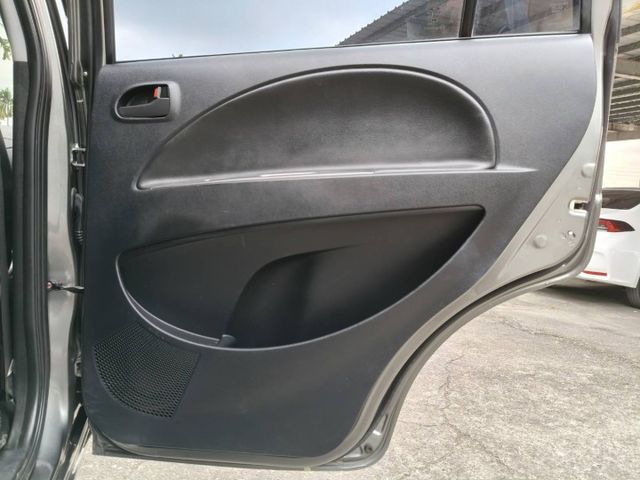 精緻型/盲點偵測/ 定速/後座出風口/電動後視鏡/客.貨.商.旅.多功能廂型車/原版認證/里程少/可全貸換購  第16張相片