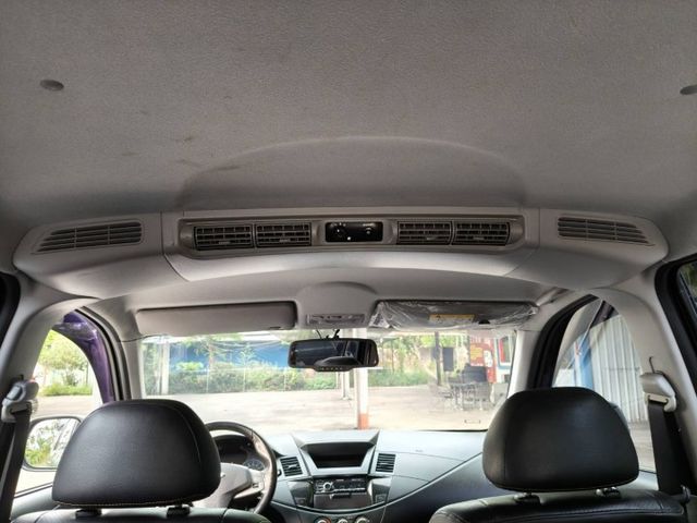 精緻型/盲點偵測/ 定速/後座出風口/電動後視鏡/客.貨.商.旅.多功能廂型車/原版認證/里程少/可全貸換購  第18張相片