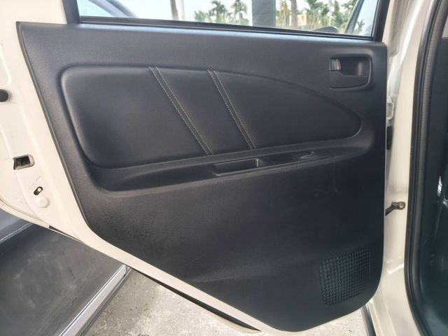 省油代步車/多功能大螢幕安卓機/提供2年5萬公里保固/認證車/里程保證/全貸換購皆可  第12張相片