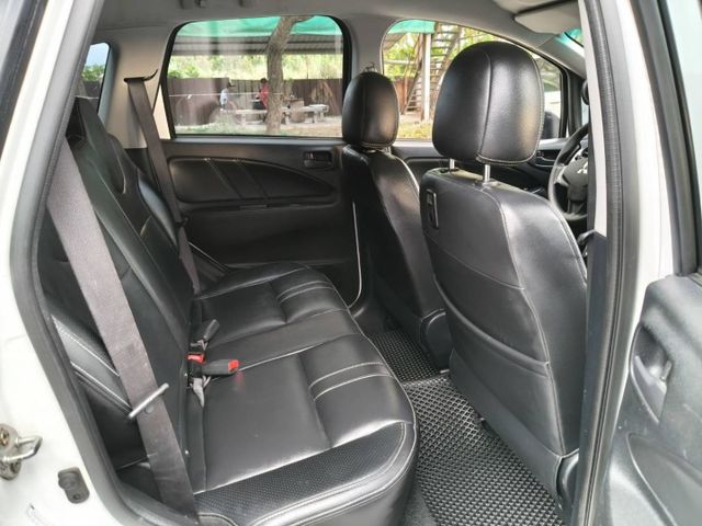 省油代步車/多功能大螢幕安卓機/提供2年5萬公里保固/認證車/里程保證/全貸換購皆可  第18張相片