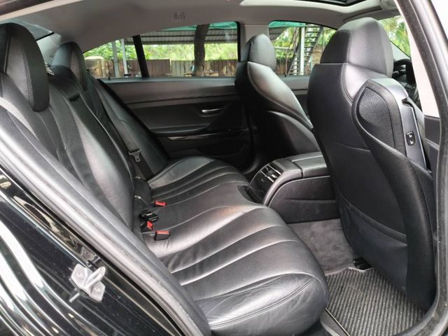 2015/06出廠~2016/01領牌/帥氣640i/車質非常漂亮/原版件認證/市場稀有/要買動作快/低率全貸.換購  第16張相片