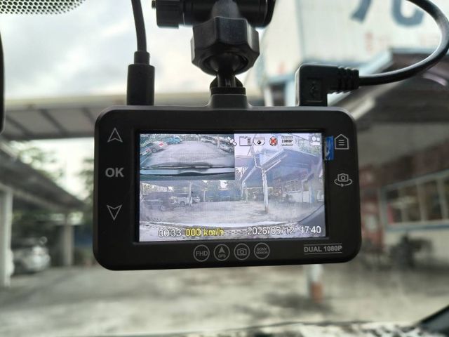 頂級/原版件認證/空力套件/I KEY/換檔撥片/雙色內裝/原廠影音/衛星導航/低率全貸 換購  第8張相片