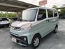 五人座 自排 雙色精裝車/原版件認證/里程保證1.5萬公里/盲點偵測/雙安/定速/前後行車記錄器/還有新車味道/低率全貸  第1張縮圖