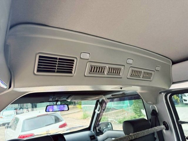 手排2人座，皮椅、電動窗、雙安全氣囊、多功能儀表顯示器,前後雙錄電子行車記錄器 後廂車墊板、白鐵車頂架（行照有備註）  第14張相片