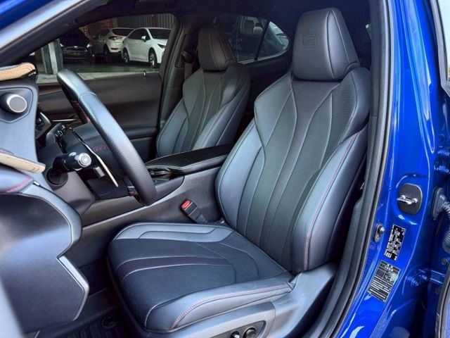 UX200 F SPORT 勁化版 汽油 F 版最頂級 市場稀有 低里程 實跑四萬公里 原廠保養完整  第8張相片