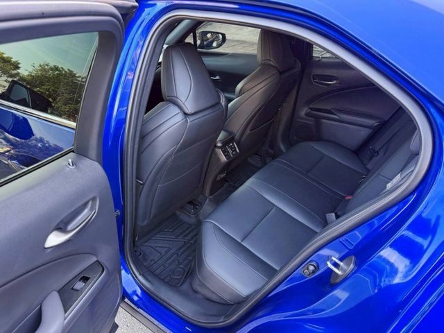 UX200 F SPORT 勁化版 汽油 F 版最頂級 市場稀有 低里程 實跑四萬公里 原廠保養完整  第15張相片