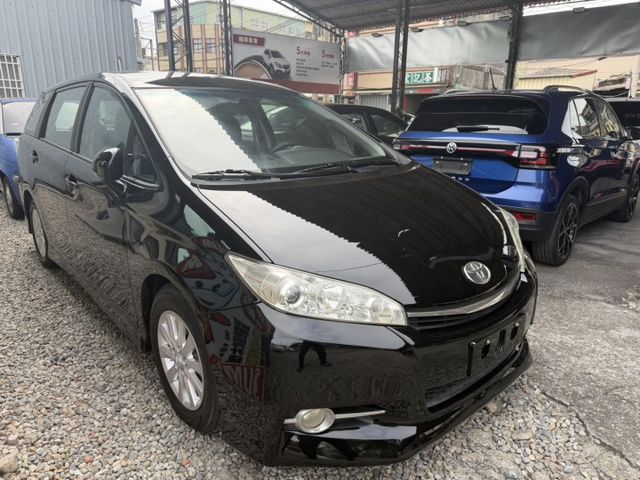 小改款末代 七人座大空間 二三排可平整化 可躺兩位大人 家庭出遊實用首選  第2張相片