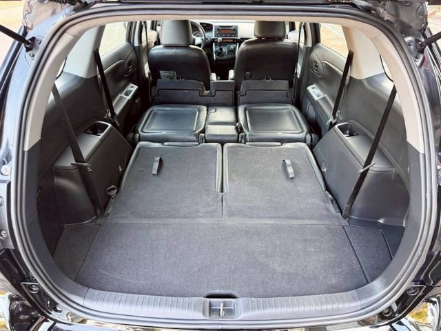 小改款末代 七人座大空間 二三排可平整化 可躺兩位大人 家庭出遊實用首選  第14張相片