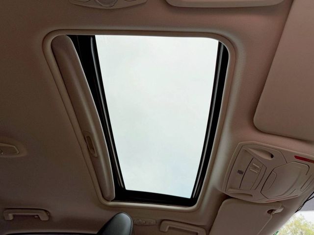 FOCUS  S版運動型 最頂級 鋼性強 底盤穩 操控佳 五門空間好用  第7張相片