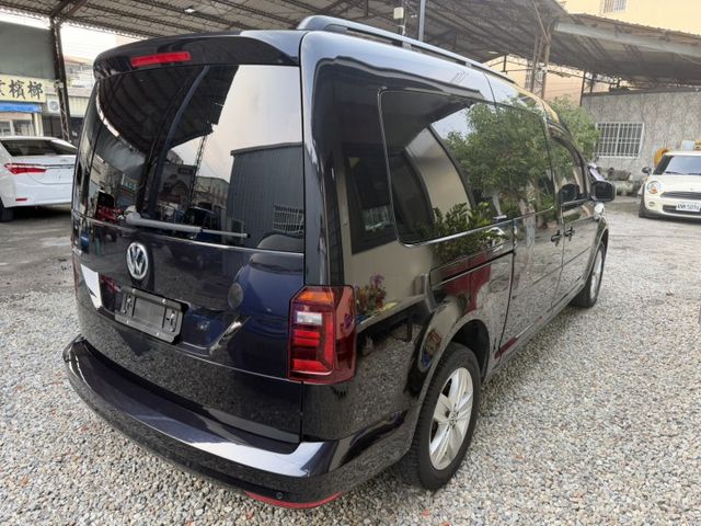 CADDY MAXI 長軸 七人座 汽油 空間超大 二三排可快拆傾倒 載人載物一車搞定  第3張相片