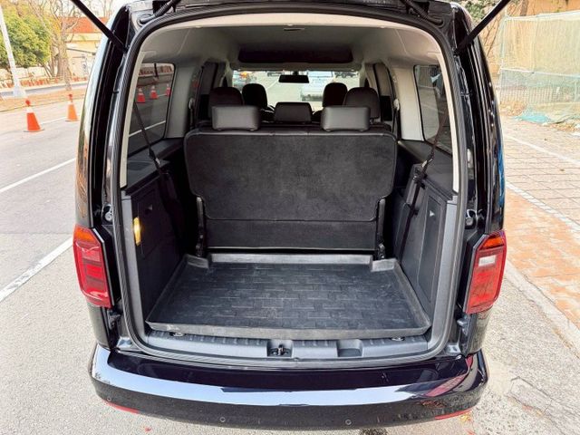 CADDY MAXI 長軸 七人座 汽油 空間超大 二三排可快拆傾倒 載人載物一車搞定  第12張相片