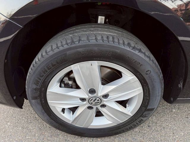 CADDY MAXI 長軸 七人座 汽油 空間超大 二三排可快拆傾倒 載人載物一車搞定  第14張相片