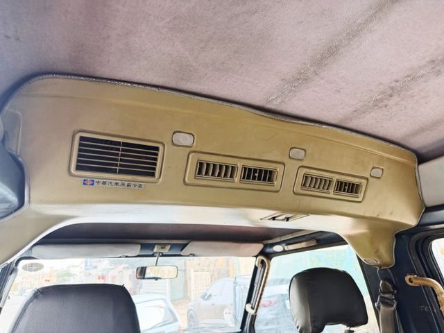 特殊稀有車4WD，四輪傳動，柴油低里程  第8張相片