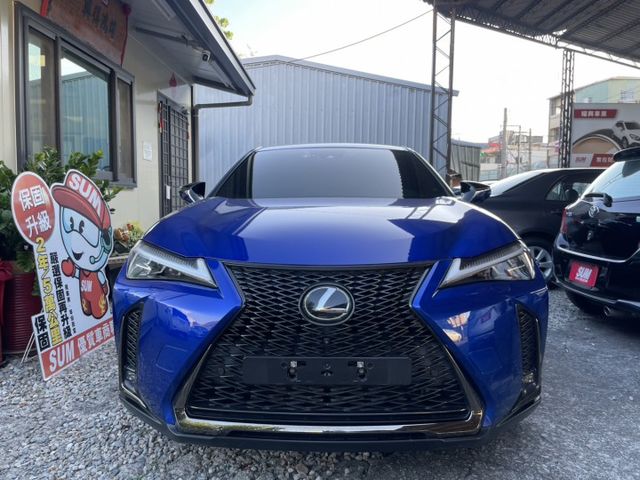 UX200 F SPORT 勁化版 汽油 F 版最頂級 市場稀有 低里程 實跑四萬公里 原廠保養完整  第2張相片