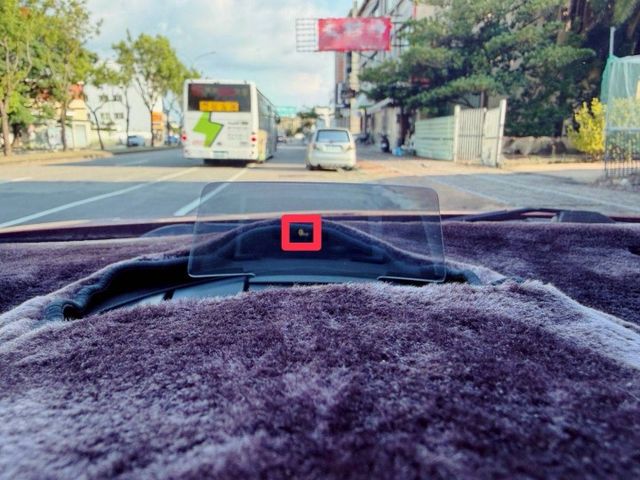 小改款旗艦最頂級 實跑僅6萬多公里    電動座椅 主動跟車 盲點偵測 配備直接滿到頂  第7張相片