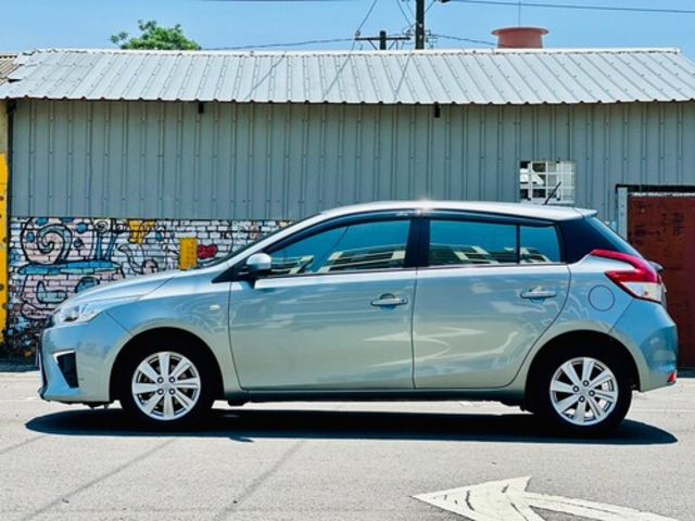 TOYOTA豐田 YARIS  第2張相片