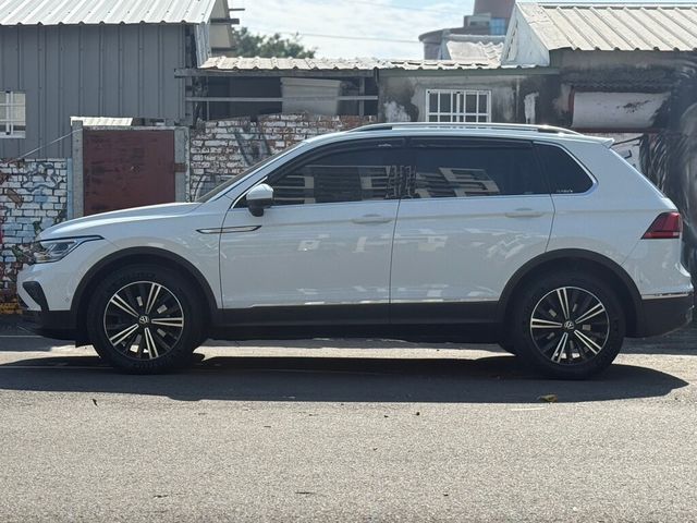 VOLKSWAGEN福斯 TIGUAN  第2張相片