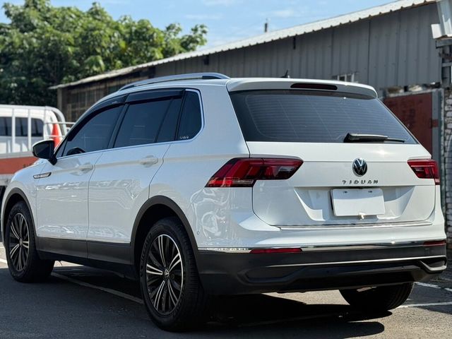 VOLKSWAGEN福斯 TIGUAN  第3張相片