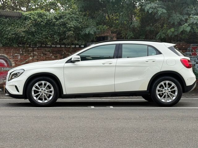 M-BENZ賓士 GLA180  第2張相片