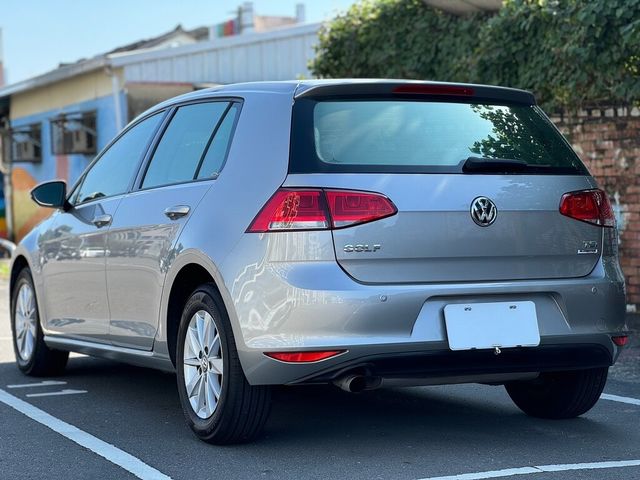 VOLKSWAGEN福斯 GOLF  第3張相片