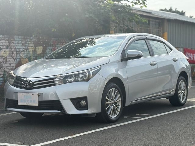 TOYOTA豐田 ALTIS  第1張相片