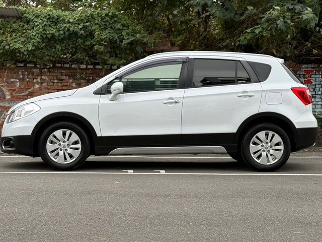 SUZUKI鈴木 SX4  第2張相片