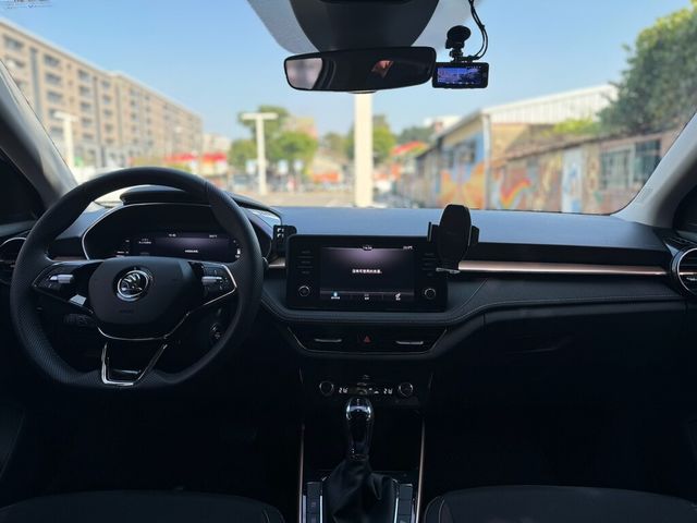 SKODA司科達 FABIA  第6張相片