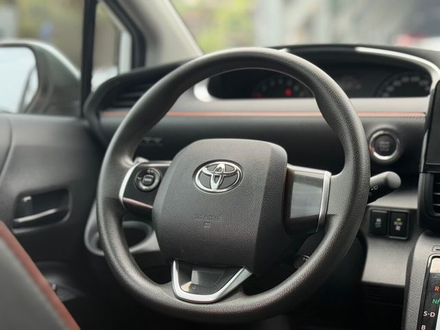 TOYOTA豐田 SIENTA  第6張相片