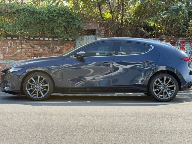 MAZDA馬自達 MAZDA 3  第2張相片