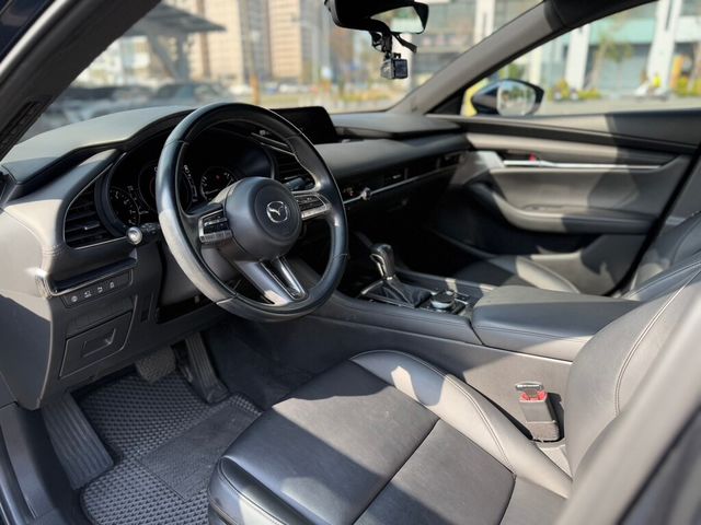 MAZDA馬自達 MAZDA 3  第5張相片