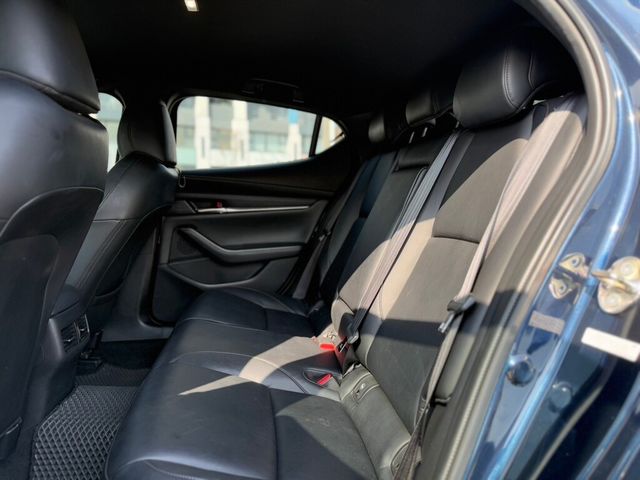 MAZDA馬自達 MAZDA 3  第6張相片