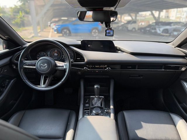 MAZDA馬自達 MAZDA 3  第9張相片