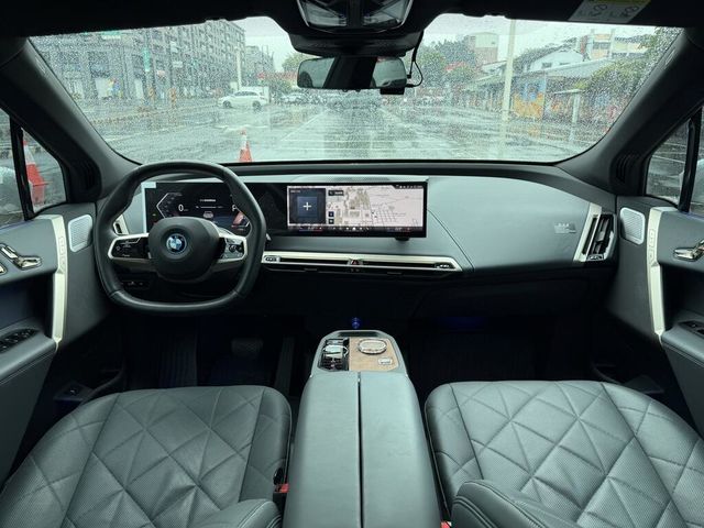 BMW寶馬 IX XDRIVE50  第6張相片