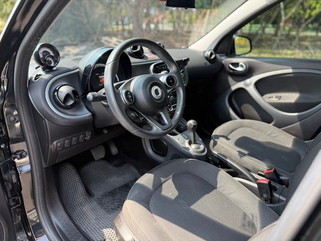 SMART斯麥特 FORFOUR  第9張相片