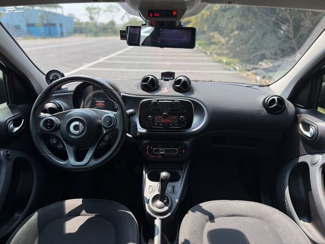 SMART斯麥特 FORFOUR  第11張相片