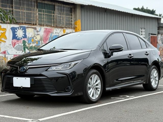 TOYOTA豐田 COROLLA ALTIS HYBRID  第1張相片